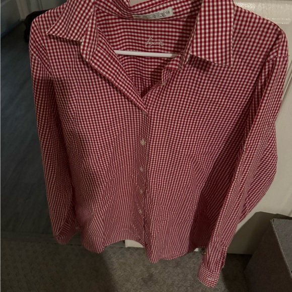 FOXCROFT women’s wrinkle free dress shirt size 14 red and white checkered - Picture 7 of 7